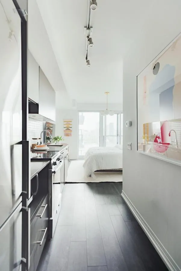 A Cozy Suite In Heart Of Downtown Toronto 0*,