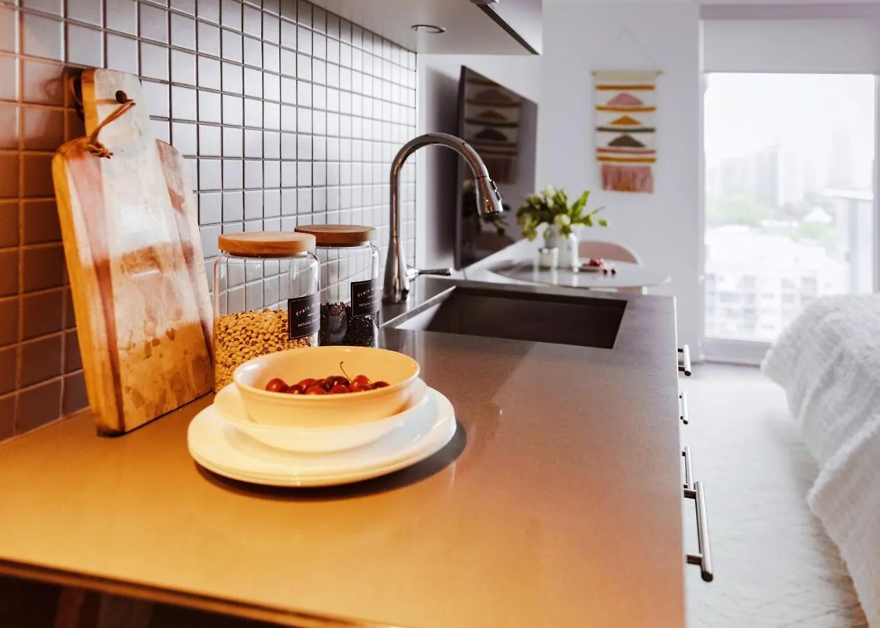 A Cozy Suite In Heart Of Downtown Toronto